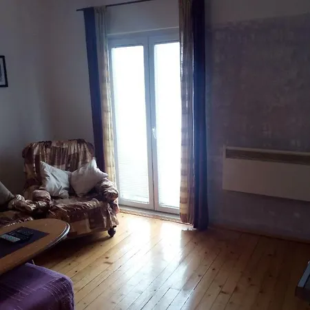 بيت للعطل Nikola House *